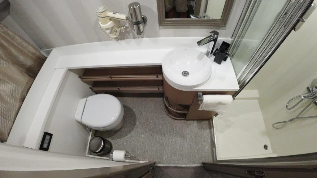 Dream A - Caicco - 7 Aft Guest cabins (2) copia